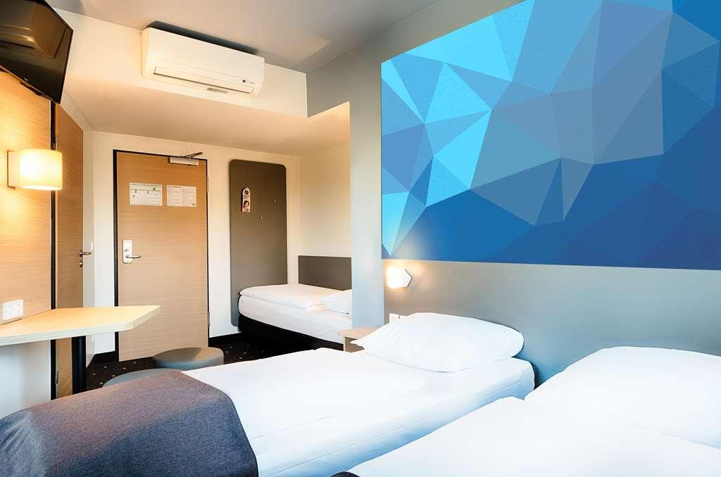 B&B Hotel Villingen-Schwenningen Room photo