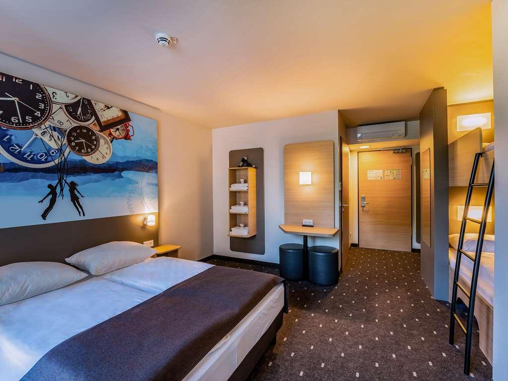 B&B Hotel Villingen-Schwenningen Room photo